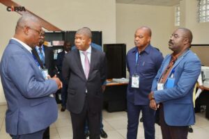 Imagem registada pelo CIPRA, durante a visita do Presidente da República a Rádio Nacional de Angola